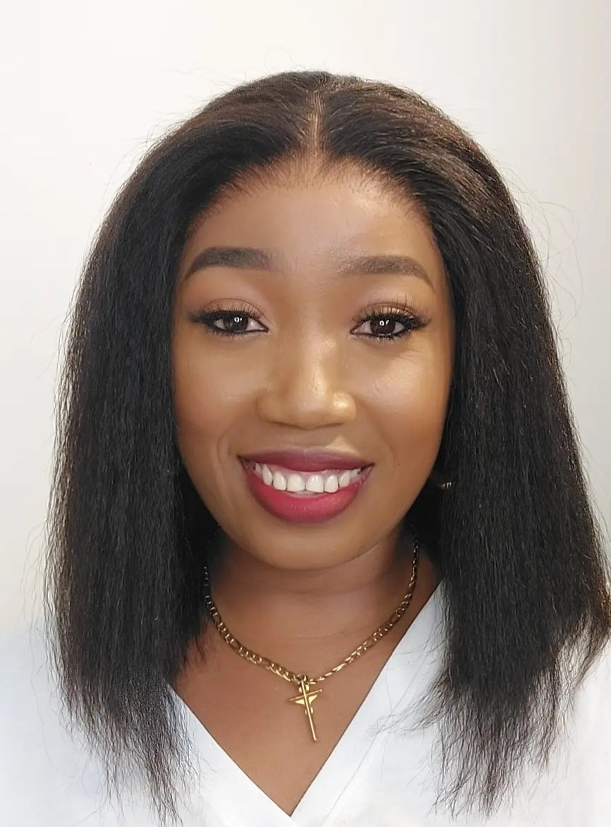 Perruque sans colle yaki avec les pointes cheveux humain 12 pouces HD closure 6x4 couleur noire