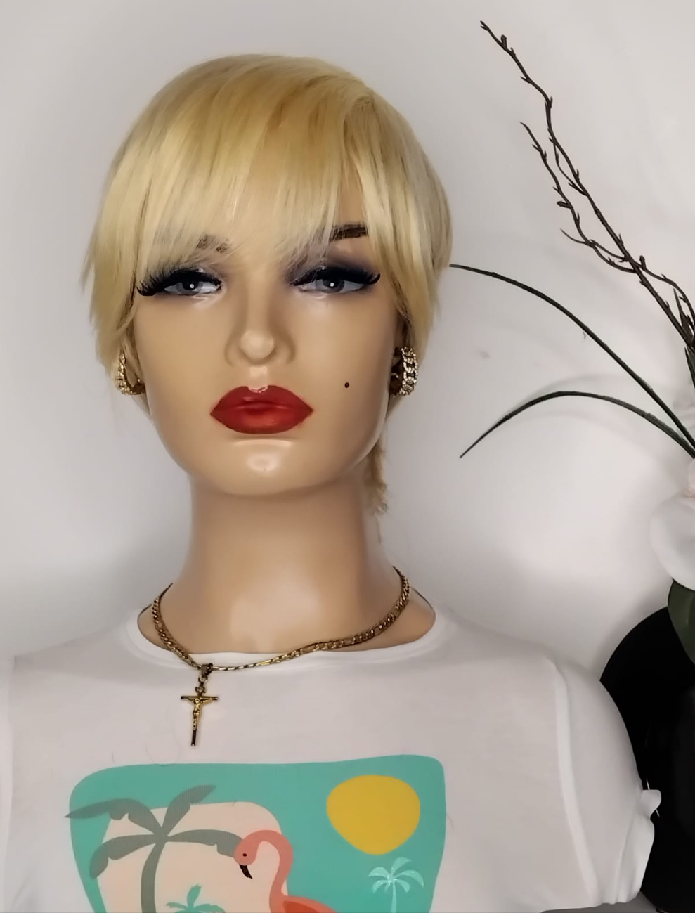 Perruque coupe courte blonde,couleur comme sur la photo
