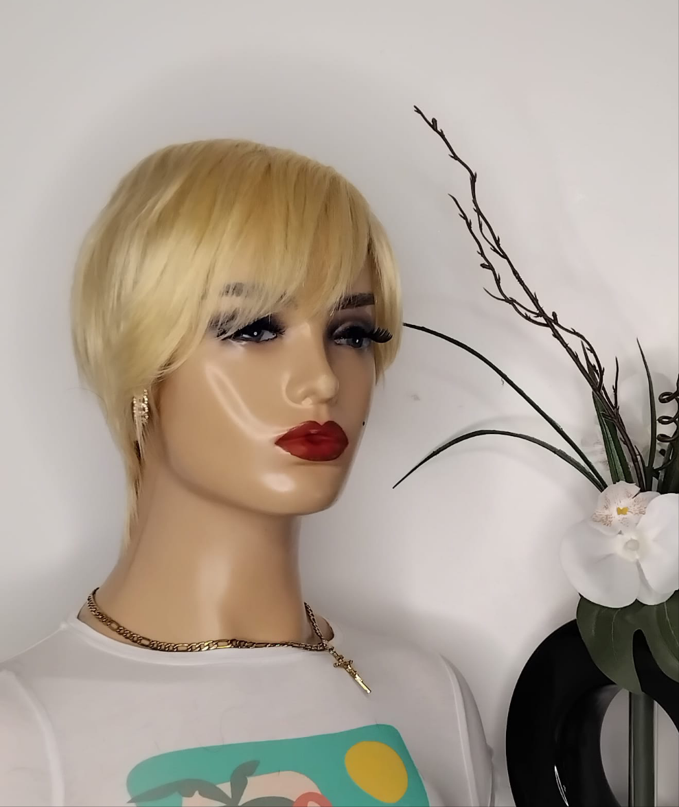 Perruque coupe courte blonde,couleur comme sur la photo