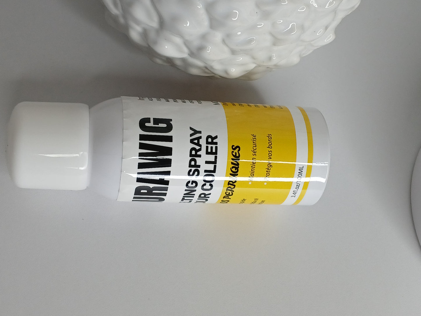 Melting spray, colle liquide pour perruque