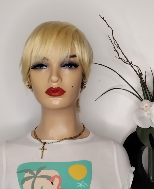 Perruque coupe courte blonde,couleur comme sur la photo