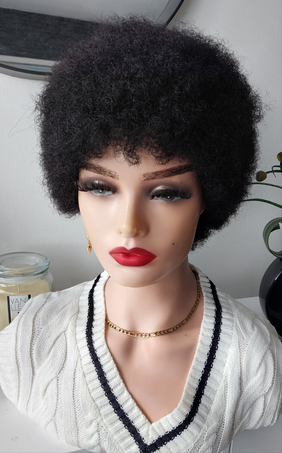 Perruque afro courte  ,couleur noire